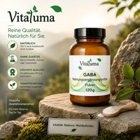 Vitaluma GABA Pulver 120 g im hochwertigen Braunglas präsentiert in natürlicher Premium-Kulisse mit grünen Akzenten